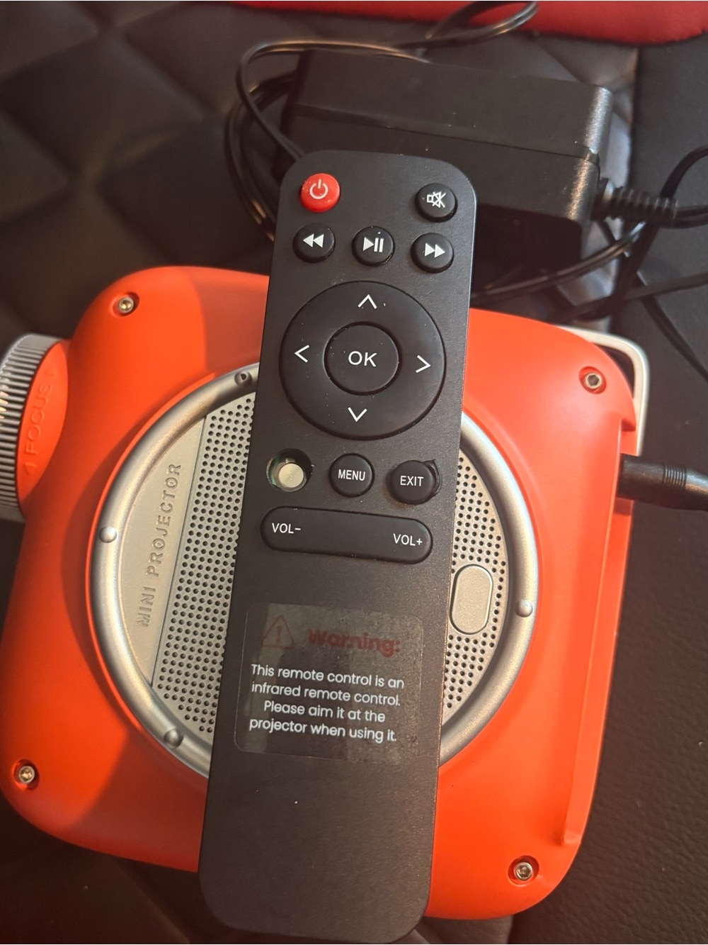 Red Portable Mini Projector with Remote Control - Picture 5 of 7